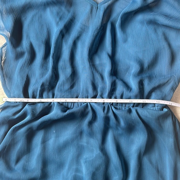 🍑 2 FOR $20! Blue green express mini dress chiffon lined flutter sleeve - Picture 3 of 5